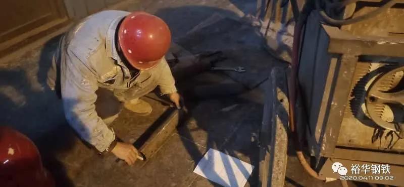 文丰西区炼钢岗位练兵之维修工技能比武